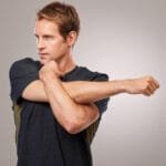 12 تمرينًا لزيادة المرونة وتقليل التوتر العضلي: مارسها في المنزل بسهولة