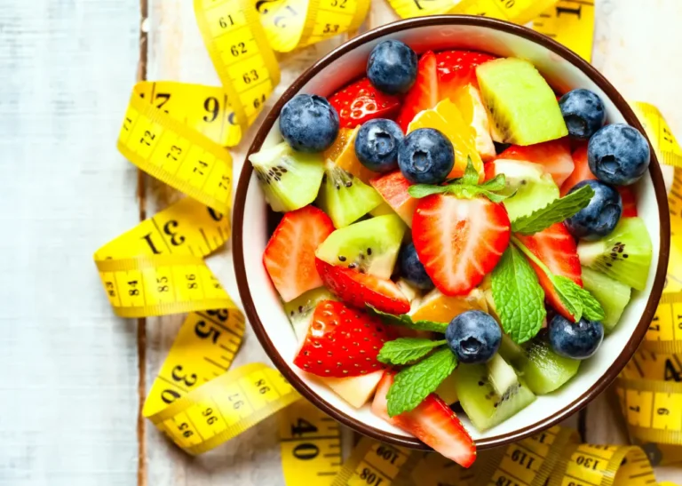 رجيم الفواكه: أسرع طرق خسارة الوزن بطريقة طبيعية وصحية (دليل شامل)