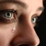 تفسير البكاء في المنام: هل هو حزن أم بشارة خير