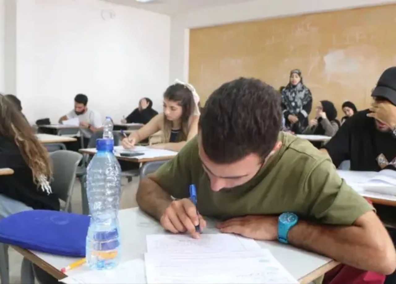 مع انطلاق ترندات الثانوية العامة مصر يوليو 2025، لم تقتصر التجربة على قاعات الامتحانات فقط، بل امتدت لتشعل منصات التواصل الاجتماعي