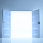 تفسير حلم الانتظار أمام باب مغلق: دلالاته ومعانيه