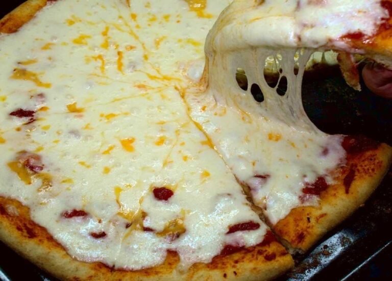 أسرع وصفة بيتزا بالجبنة