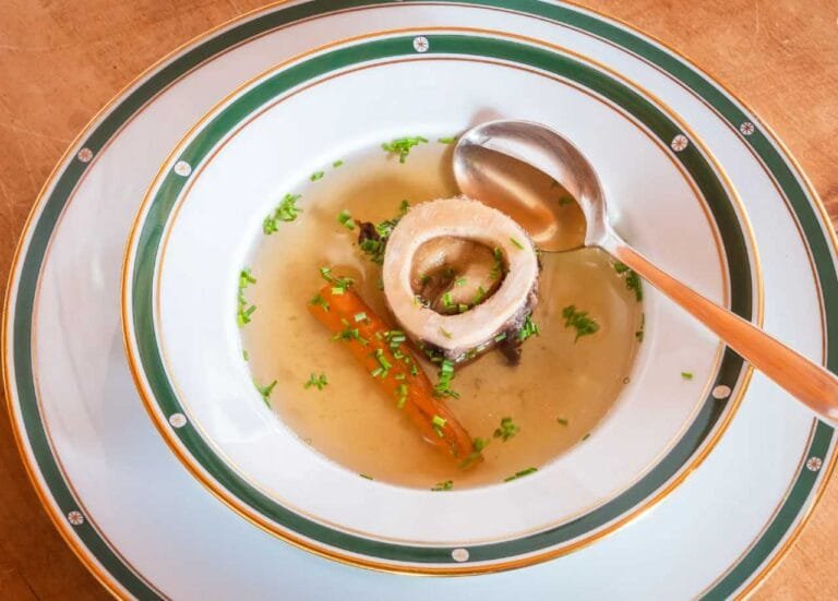 تجربتي مع مرق العظام فوائدها وأضرارها