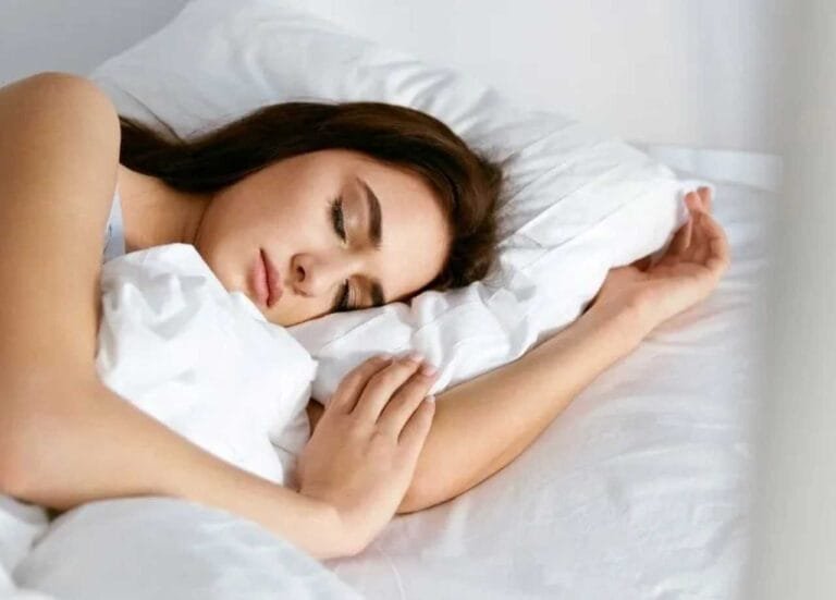 تفسير حلم المرأة العارية فى المنام لابن سيرين