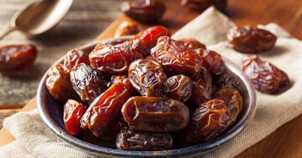 تجربتي في اكل التمر يوميا وأهم فوائده