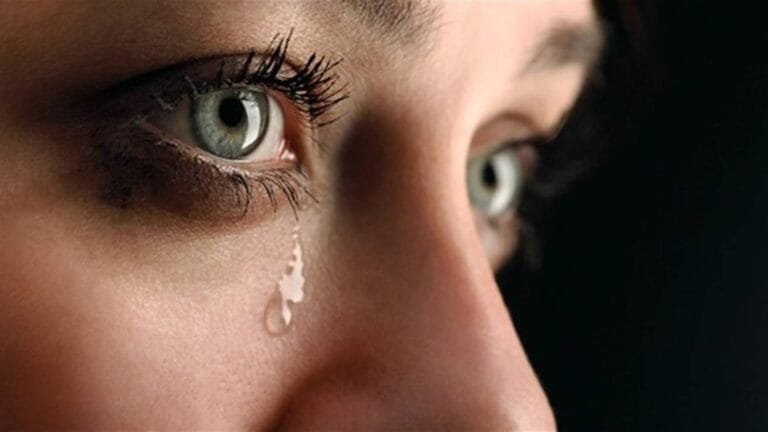 حلمت أن زوجي مات وانا ابكي عليه بحرقة للمتزوجه ودلالاتها