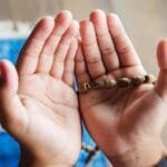 دعاء لجدتي بالشفاء مكتوب كلمات مؤثرة وتعابير صادقة في اسبوع الرحمة